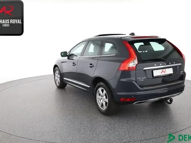 Gebraucht Volvo XC60 Summum 190 PS (139 kW) 2017 Savile grey SUV