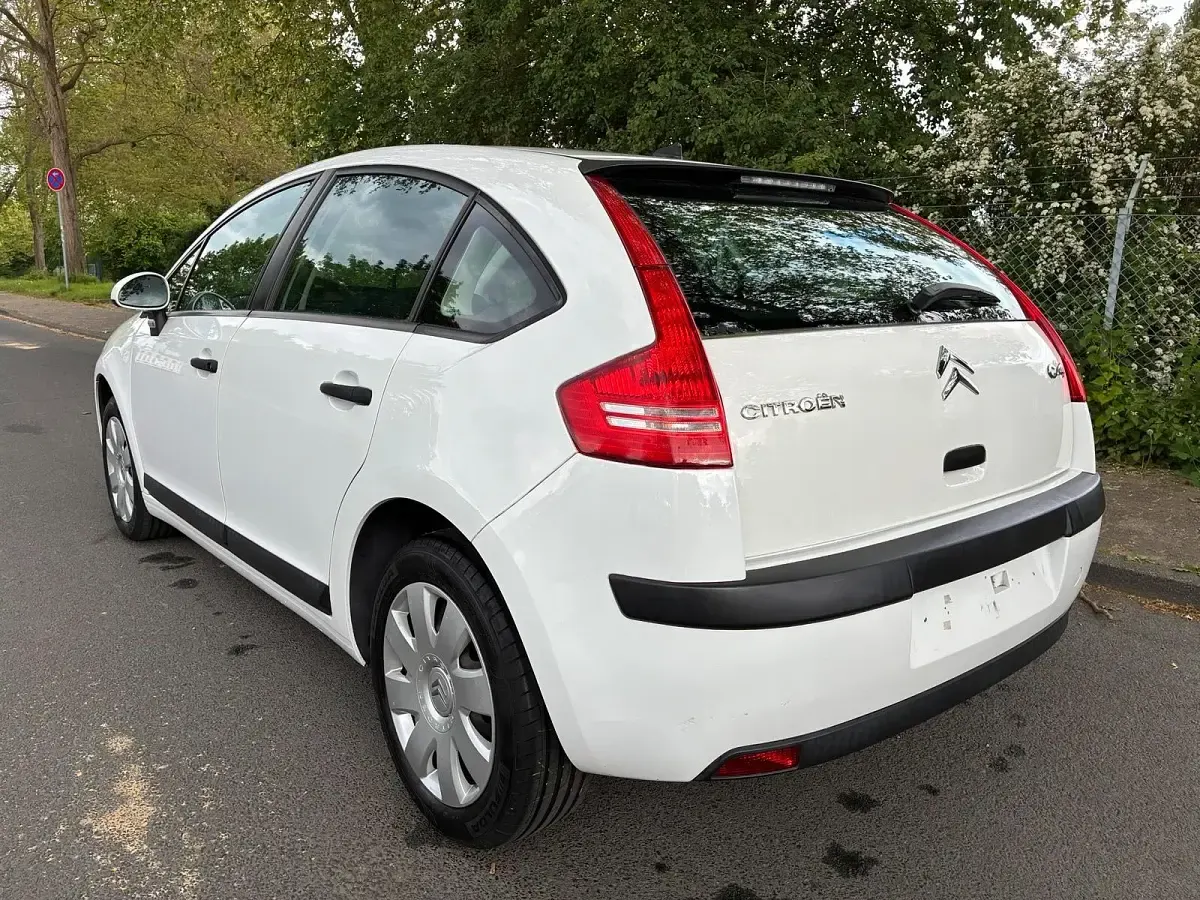 Gebraucht Citroën C4 109 PS (80 kW) 2008 Weiß Limousine