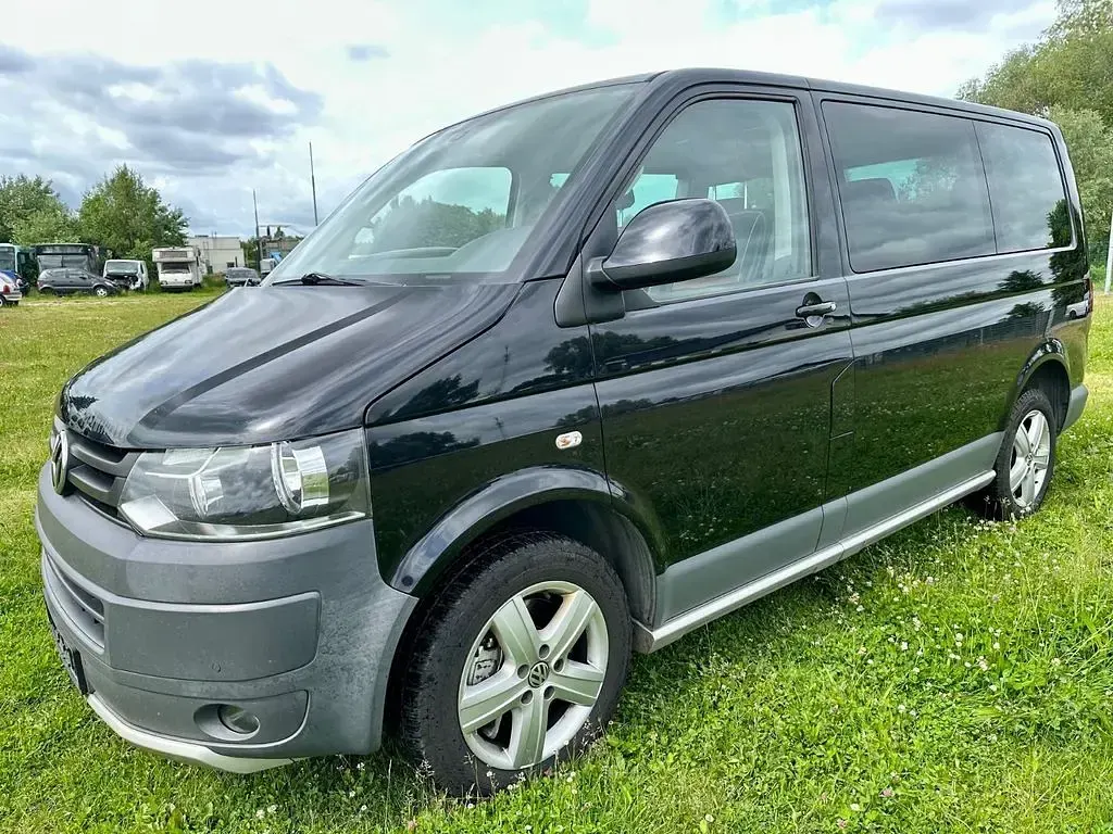 Gebraucht VW Multivan 179 PS (131 kW) 2012 Schwarz Van / Kleinbus
