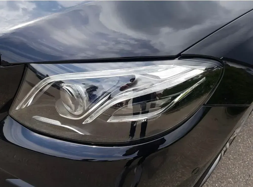 Gebraucht Mercedes E350 Avantgarde 258 PS (189 kW) 2018 Schwarz Limousine