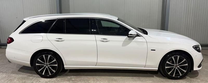 Gebraucht Mercedes E300 306 PS (225 kW) 2020 Weiß Kombi