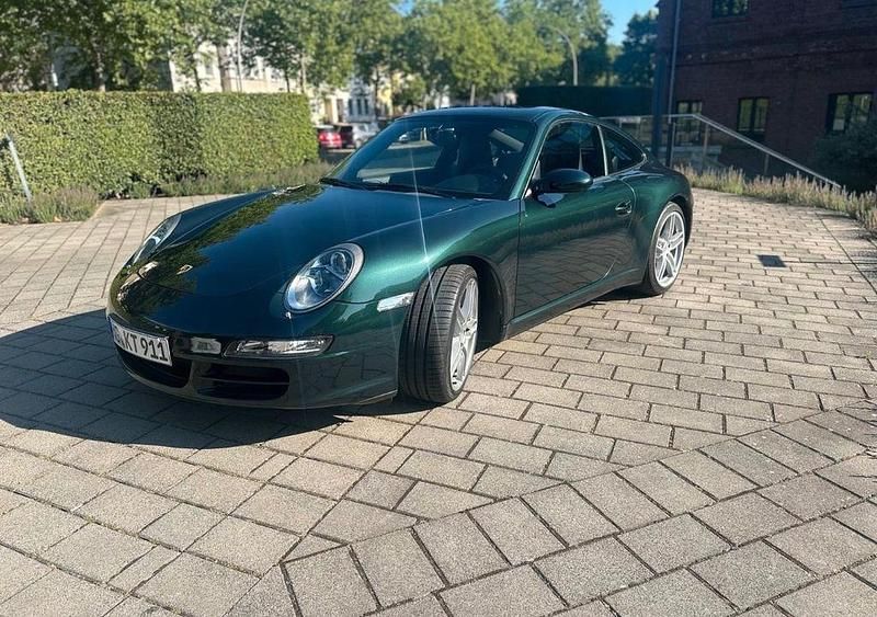 Grün Gebraucht 2006 Porsche 911 Carrera 4 Coupé | 55.000 € (Fairer Preis) - Bild 1/4