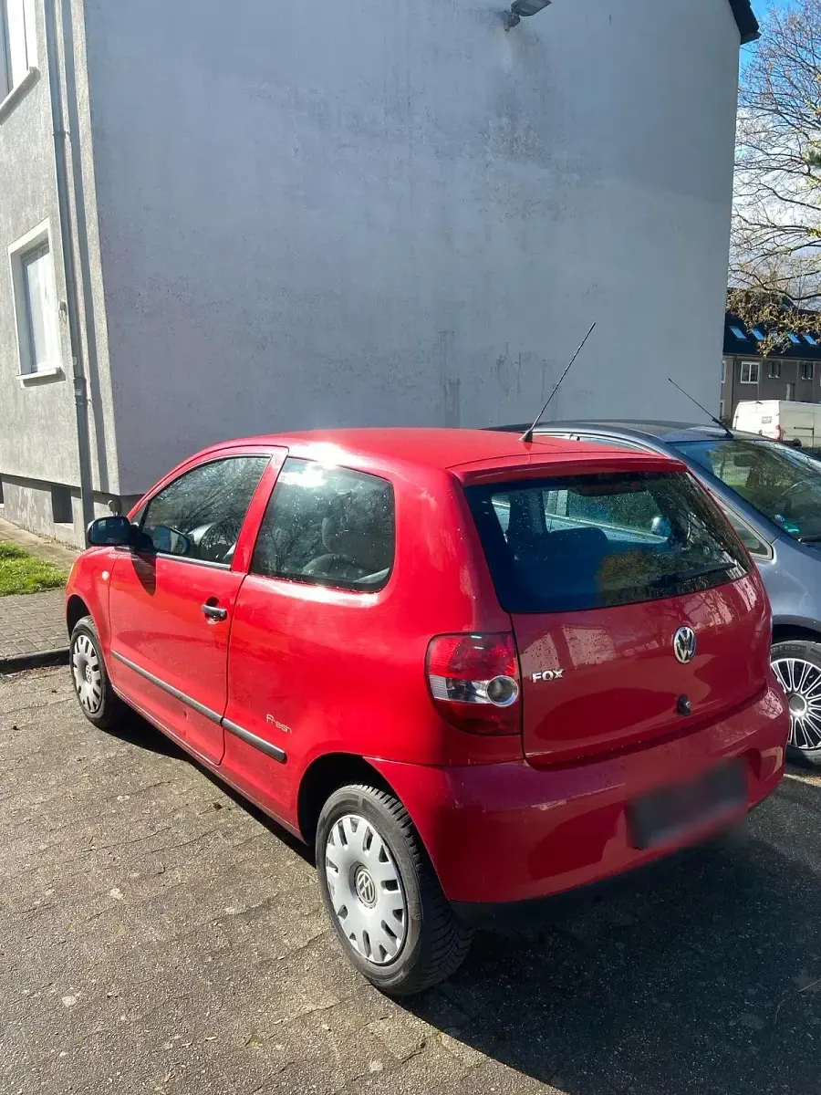 Używany VW Fox 55 KM (40 kW) 2008 Czerwony Hatchback