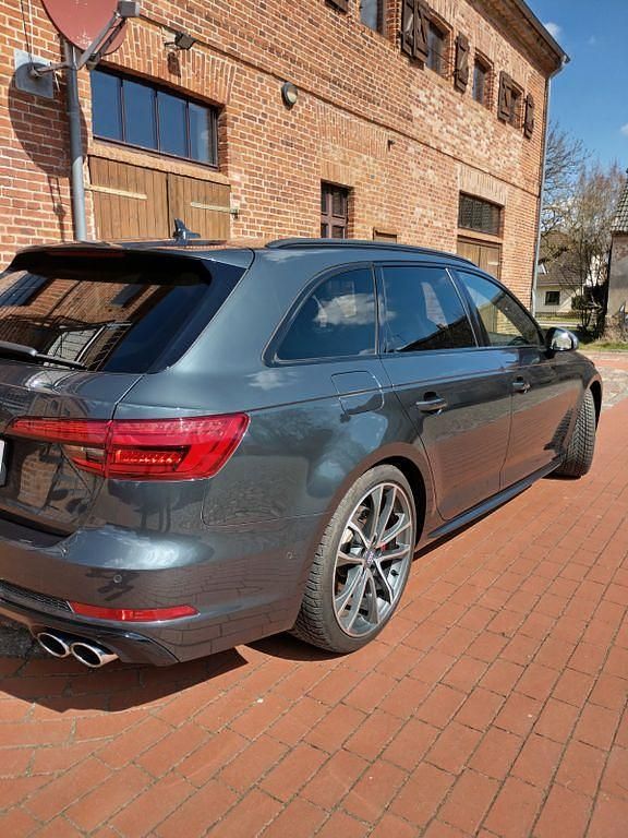 Gebraucht Audi S4 Sport 354 PS (260 kW) 2017 Grau Kombi