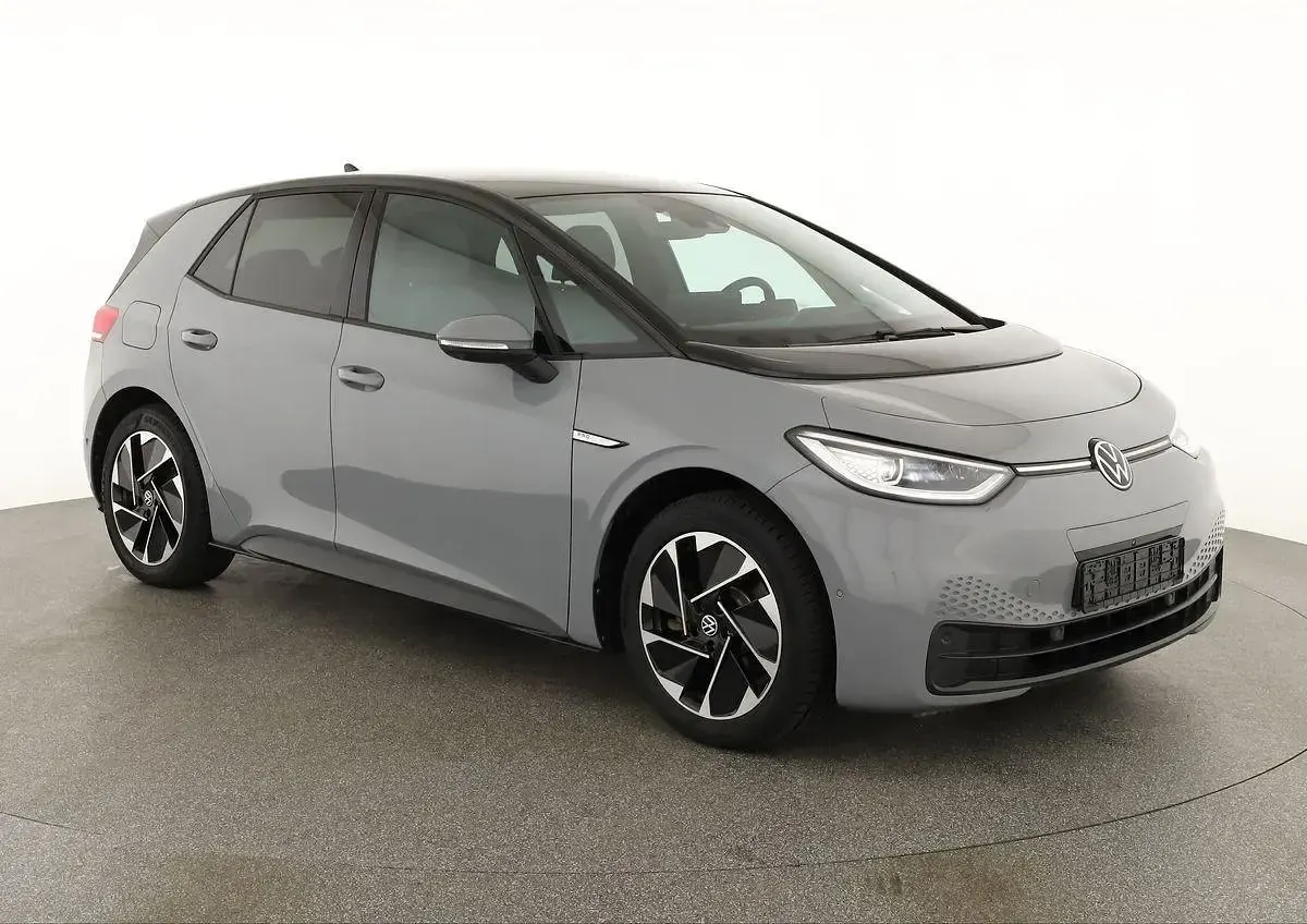 Gebraucht VW ID.3 IQ Drive 150 kW (204 PS) 2023 Mondsteingrau / dach schwarz Kleinwagen