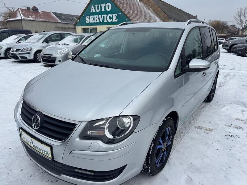 Reflexsilber Gebraucht 2009 VW Touran Freestyle Van / Kleinbus | 5.750 € (Teuer) - Bild 1/4