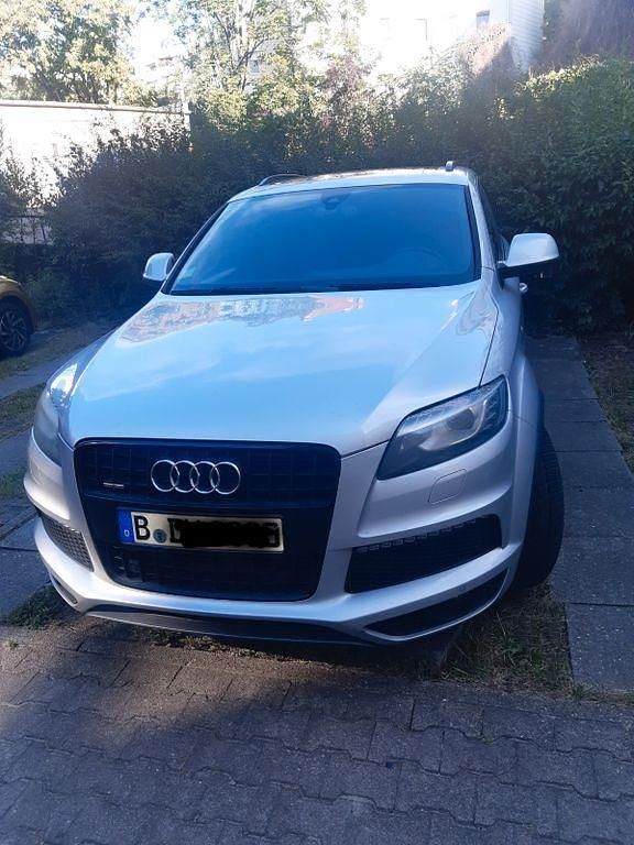 Silber Gebraucht 2010 Audi Q7 SUV | 9.600 € (Guter Preis) - Bild 1/4