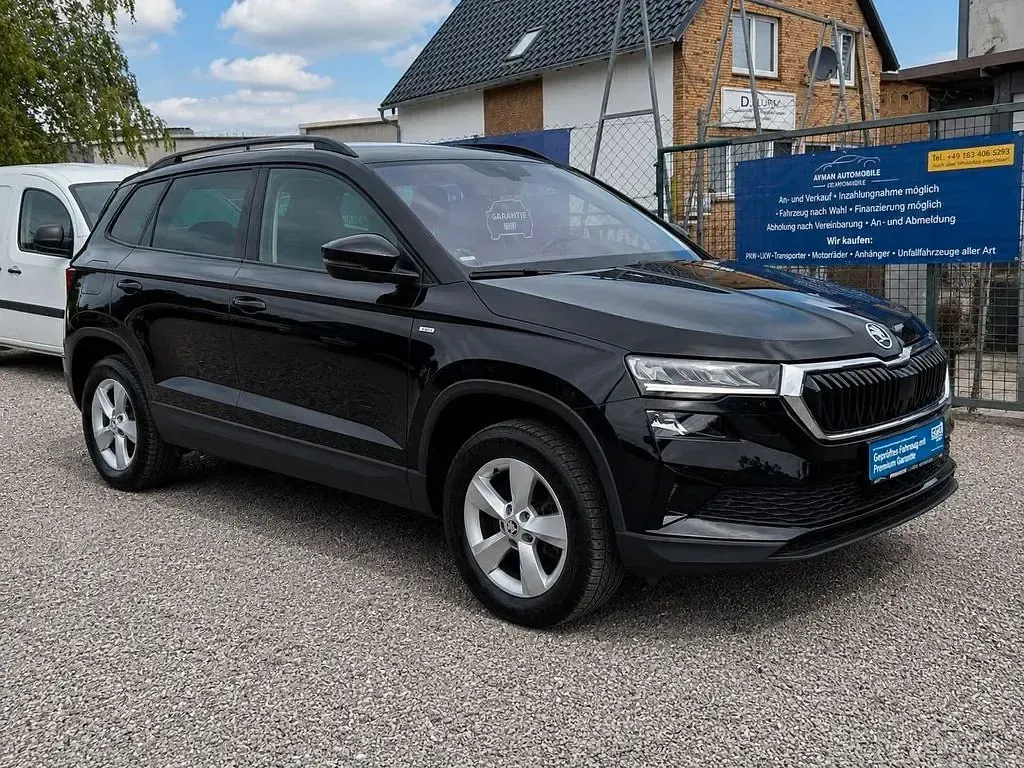 Gebraucht Skoda Karoq Tour 150 PS (110 kW) 2022 Schwarz SUV