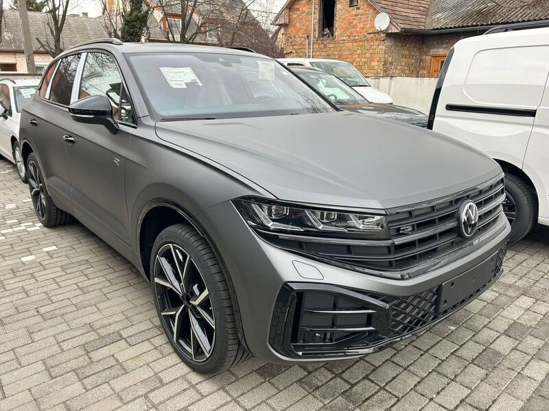 Grau Neu 2025 VW Touareg R-line SUV | 73.000 € (Superpreis) - Bild 1/4