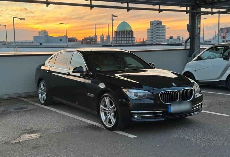 Schwarz Gebraucht 2014 BMW 730L Limousine | 9.900 € (Superpreis) - Bild 1/4