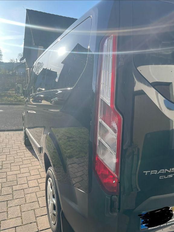 Gebraucht Ford Transit Custom 125 PS (91 kW) 2016 Schwarz Van / Kleinbus