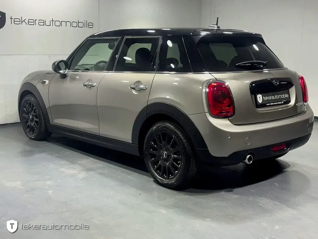 Gebraucht Mini Cooper 136 PS (100 kW) 2018 Silber Kleinwagen
