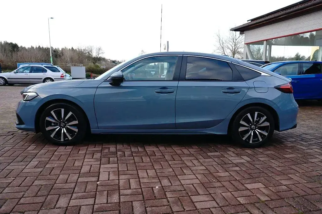 Neu Honda Civic Elegance 184 PS (135 kW) 2025 Sonic gray p. Limousine