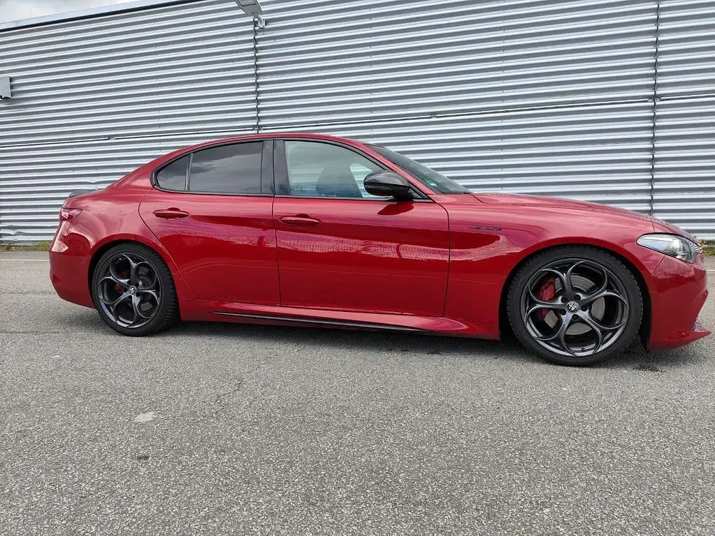 Gebraucht Alfa Romeo Giulia Ti 280 PS (205 kW) 2019 Rot Limousine