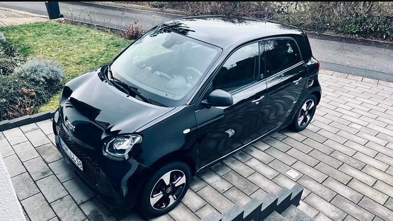 Gebraucht Smart ForFour Electric Drive 58 kW (80 PS) 2022 Schwarz Kleinwagen