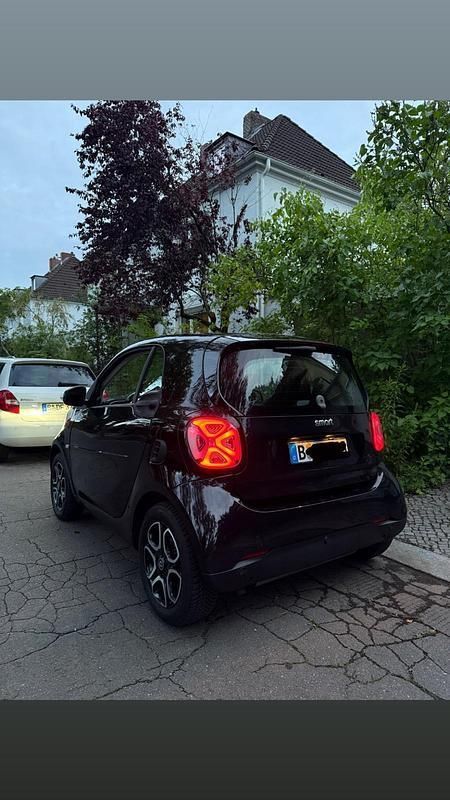 Schwarz Gebraucht 2016 Smart ForTwo Coupé Kleinwagen | 10.999 € (Superpreis) - Bild 1/4