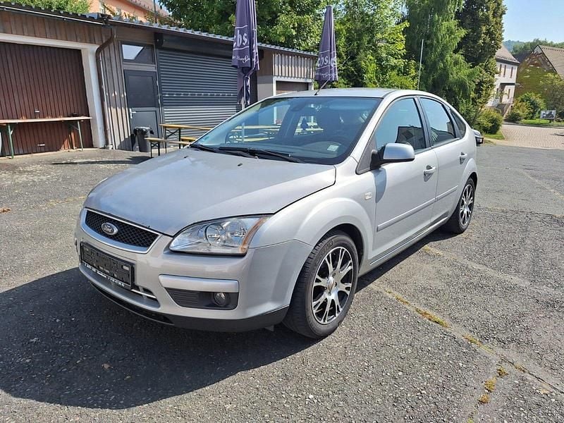 Silber Gebraucht 2007 Ford Focus Limousine | 1.200 € (Superpreis) - Bild 1/4