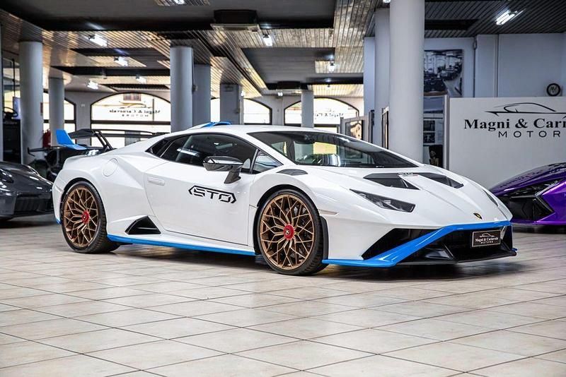Second-hand Lamborghini Huracán 640 CP (470 kW) 2024 Alb