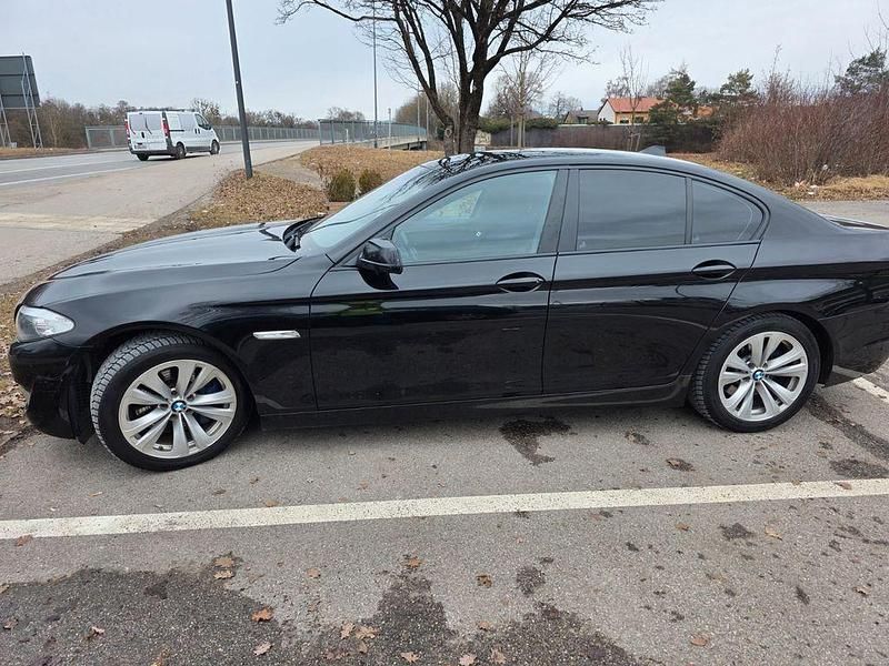 Gebraucht BMW 525 204 PS (150 kW) 2011 Schwarz Limousine