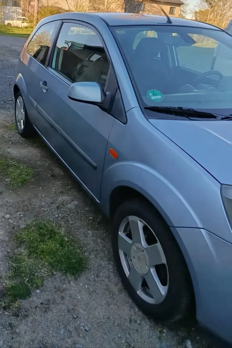 Gebraucht Ford Fiesta 2007 Blau Kleinwagen