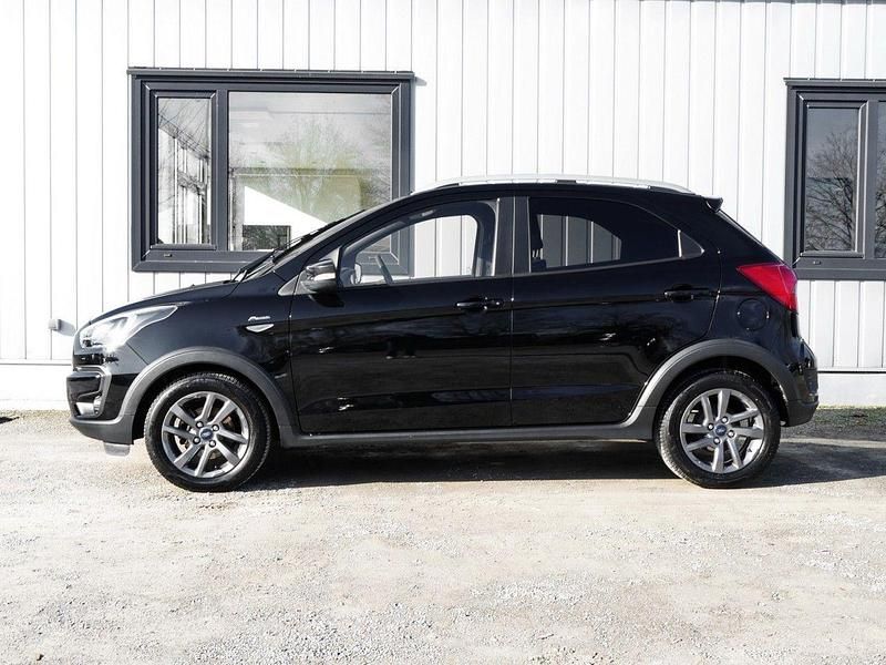 Gebraucht Ford Ka Plus Active 86 PS (63 kW) 2019 Schwarz Kleinwagen