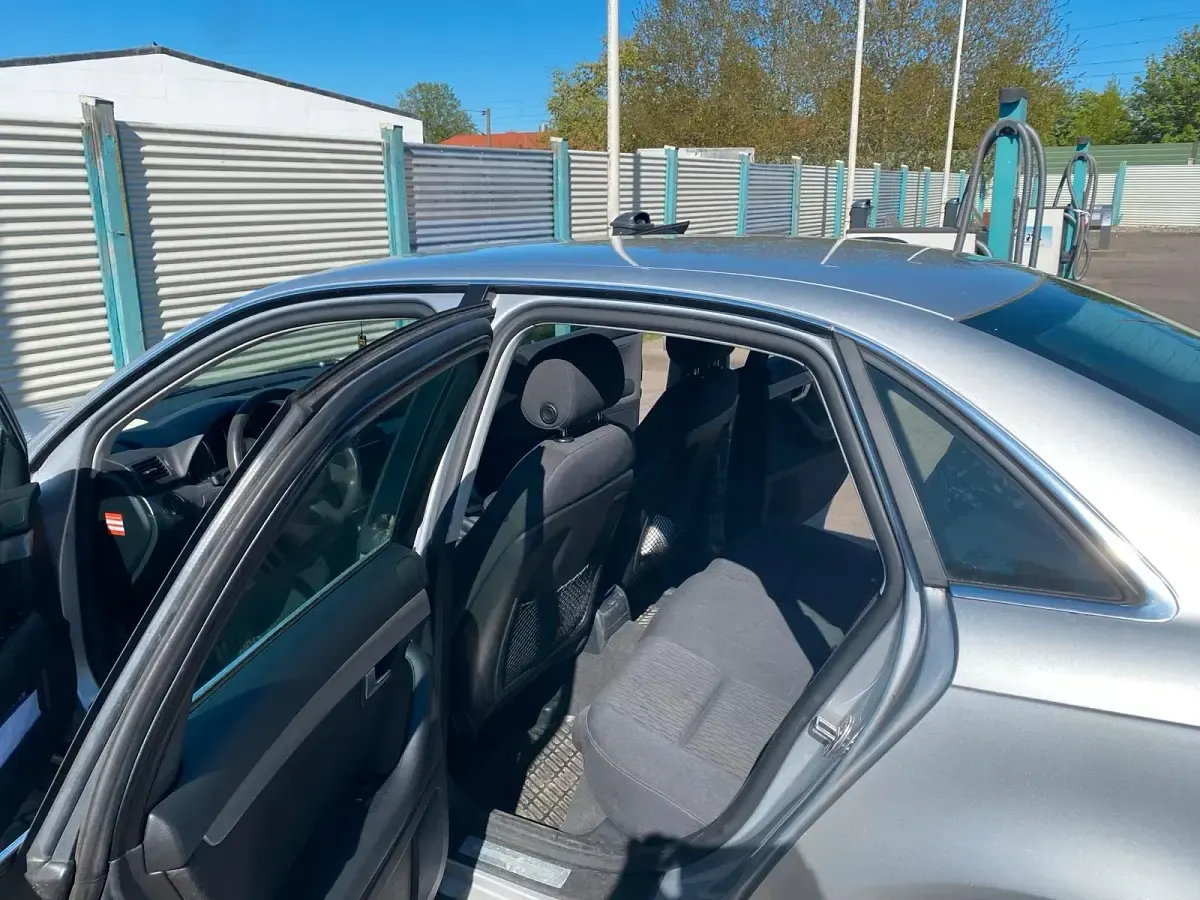 Gebraucht Audi A4 163 PS (119 kW) 2006 Grau Limousine