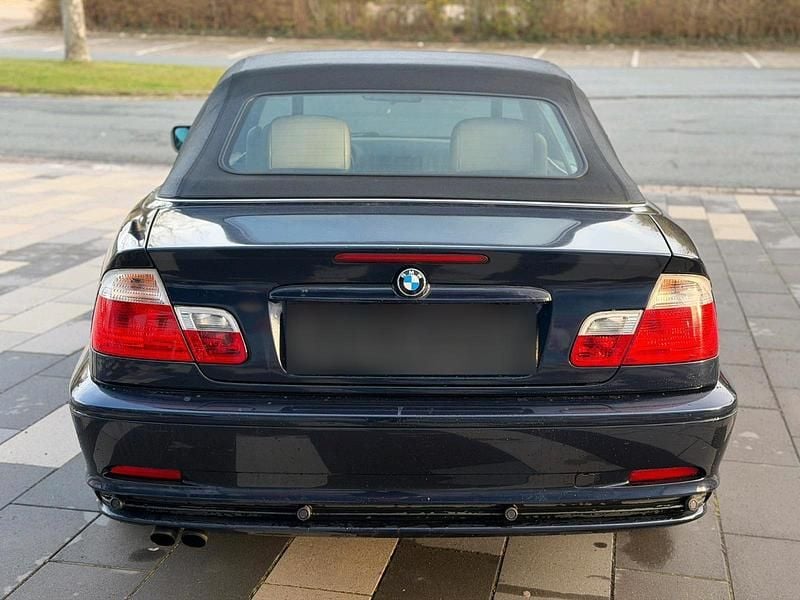 Gebraucht BMW 320 170 PS (125 kW) 2001 Blau Cabrio