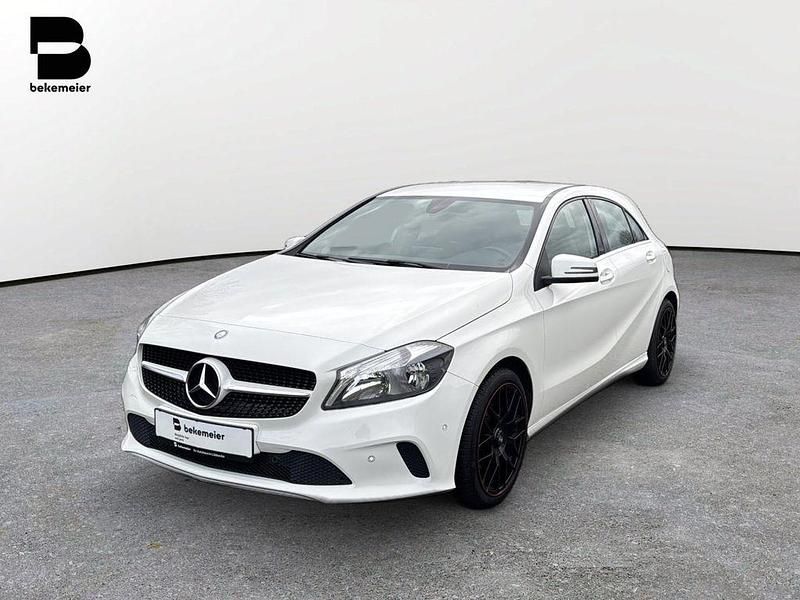 Gebraucht Mercedes A160 Style 102 PS (75 kW) 2016 Weiß Limousine