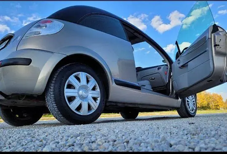 Gebraucht Citroën C3 Pluriel 109 PS (80 kW) 2003 Beige Cabrio