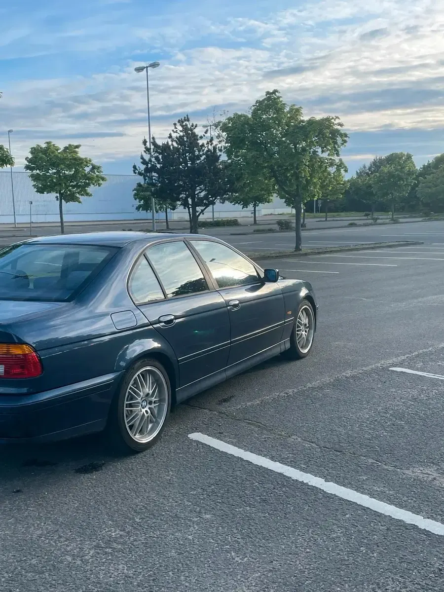 Gebraucht BMW 525 192 PS (141 kW) 2001 Blau Limousine