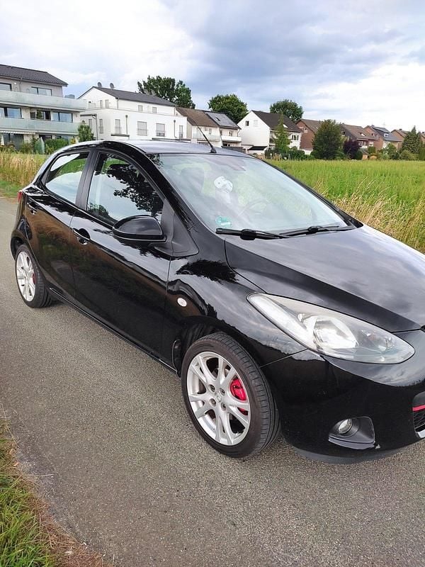 Schwarz Gebraucht 2008 Mazda 2 Kleinwagen | 2.950 € (Fairer Preis) - Bild 1/4