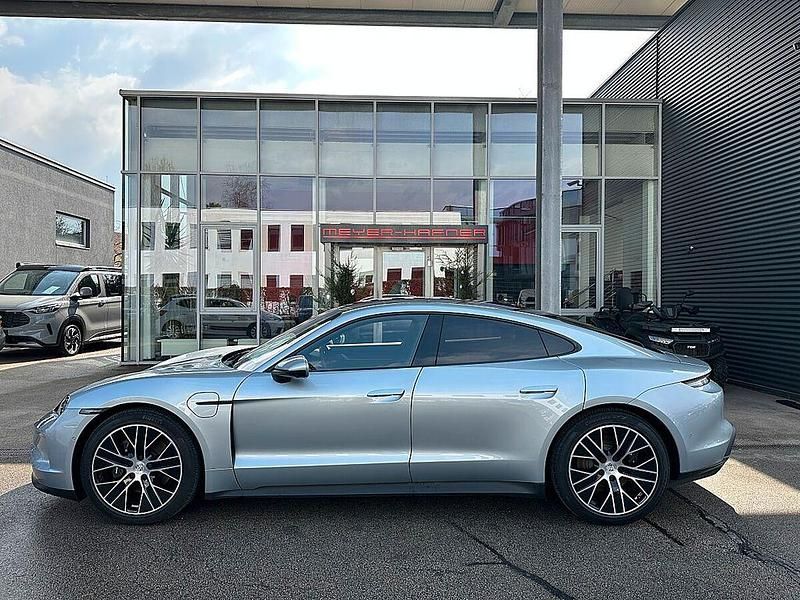 Brugt Porsche Taycan Performance Package 319 kW (435 HK) 2024 Sølv Sedan