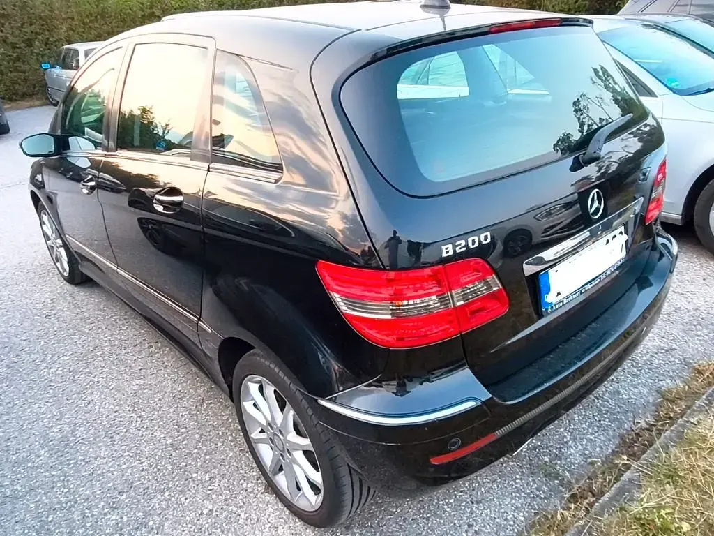 Gebraucht Mercedes B200 136 PS (100 kW) 2007 Schwarz Van / Kleinbus