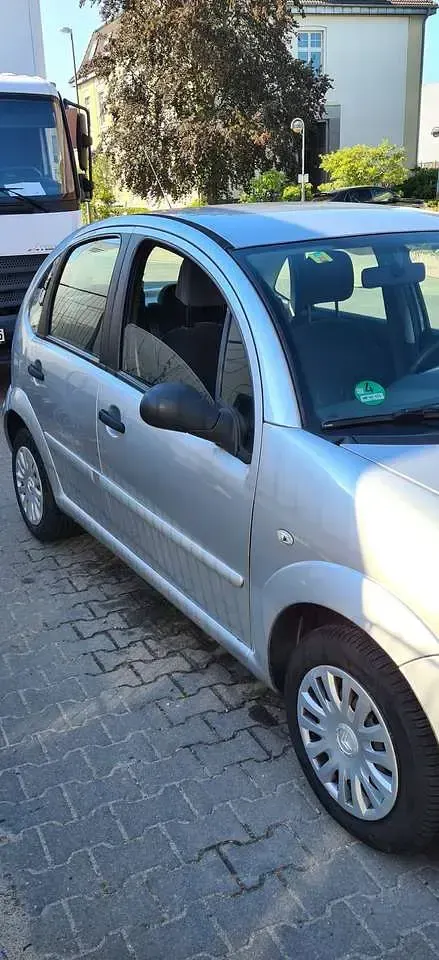 Gebraucht Citroën C3 Comfort 88 PS (64 kW) 2006 Silber Limousine