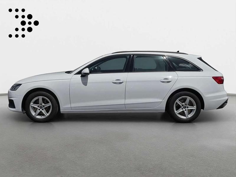 Second-hand Audi A4 Business 136 CP (100 kW) 2022 Alb Break