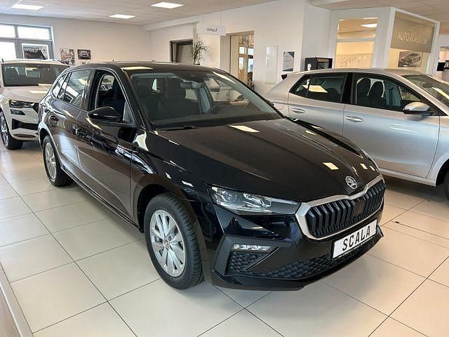 Neu Skoda Scala Selection 150 PS (110 kW) 2026 Schwarz Kleinwagen