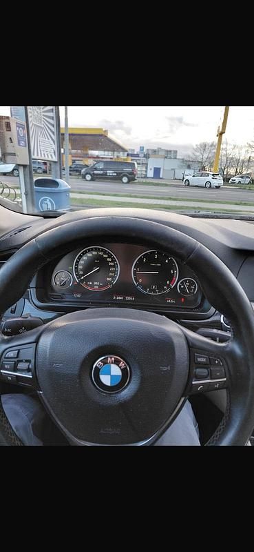 Gebraucht BMW 520 Efficient Dynamics 184 PS (135 kW) 2013 Schwarz Kombi