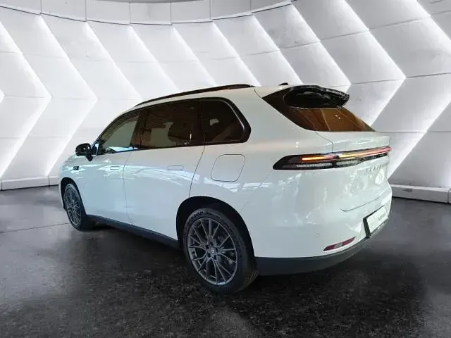 Neu Leapmotor C10 215 PS (158 kW) 2026 Weiss SUV