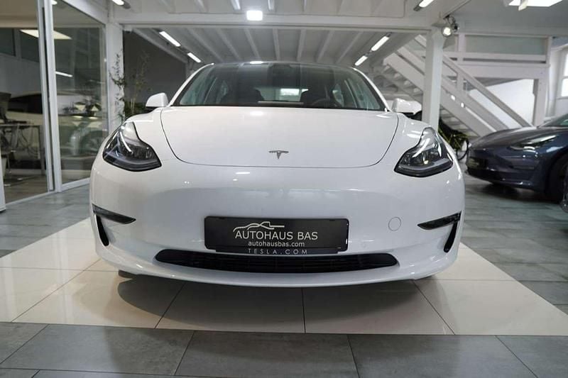 Gebraucht Tesla Model 3 Long Range RWD 350 kW (476 PS) 2023 Pearl white multi coat Limousine
