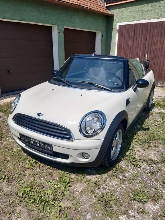 Weiß Gebraucht 2010 Mini One Cabriolet Cabrio | 4.499 € (Superpreis) - Bild 1/4