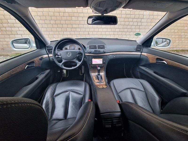 Gebraucht Mercedes E280 Avantgarde 190 PS (139 kW) 2009 Grau Kombi