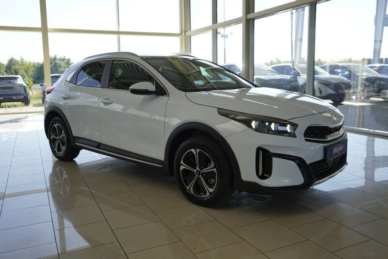 Weiß Neu 2025 Kia XCeed SUV | 26.410 € (Superpreis) - Bild 1/4