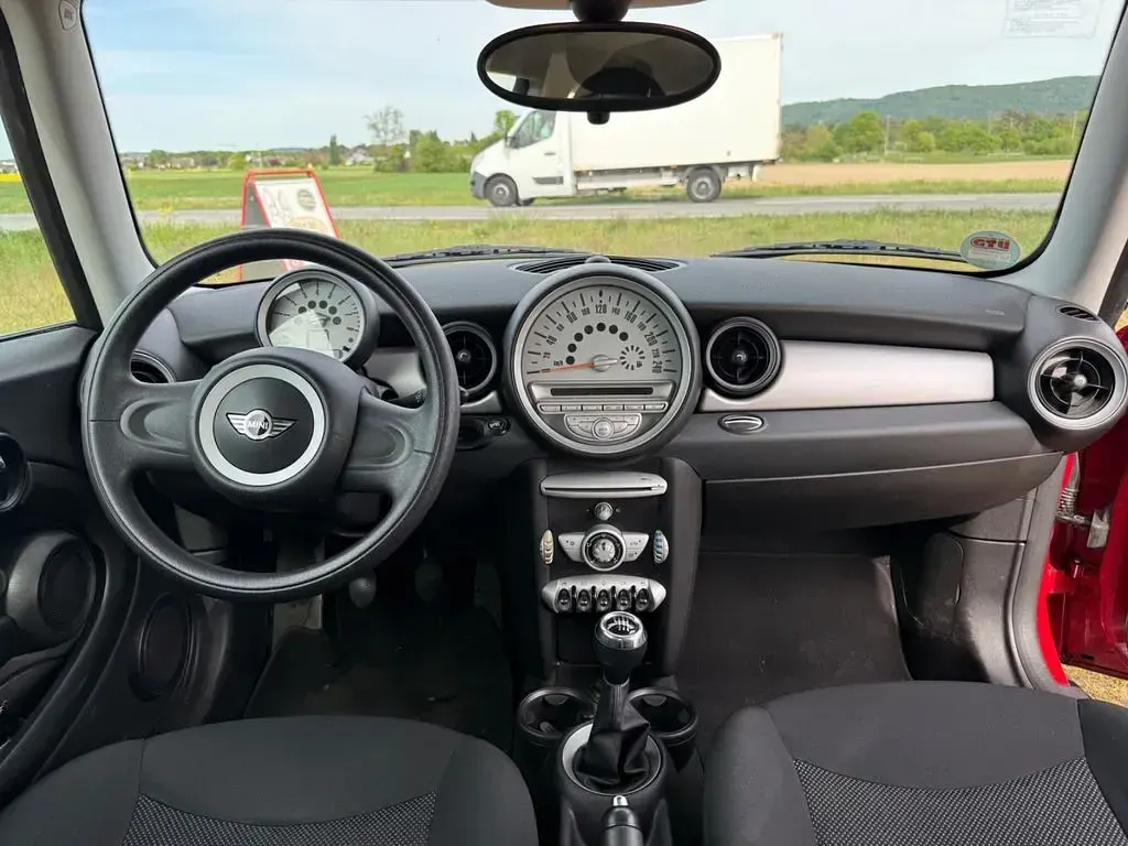 Brugt Mini ONE 98 HK (72 kW) 2009 Rød Hatchback