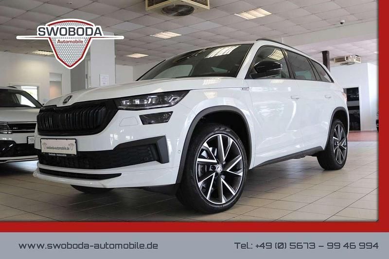 Weiß Gebraucht 2022 Skoda Kodiaq SportLine SUV | 32.450 € (Etwas zu teuer) - Bild 1/2