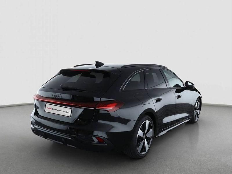 Second-hand Audi A5 S-Line 204 CP (150 kW) 2025 Negru Break