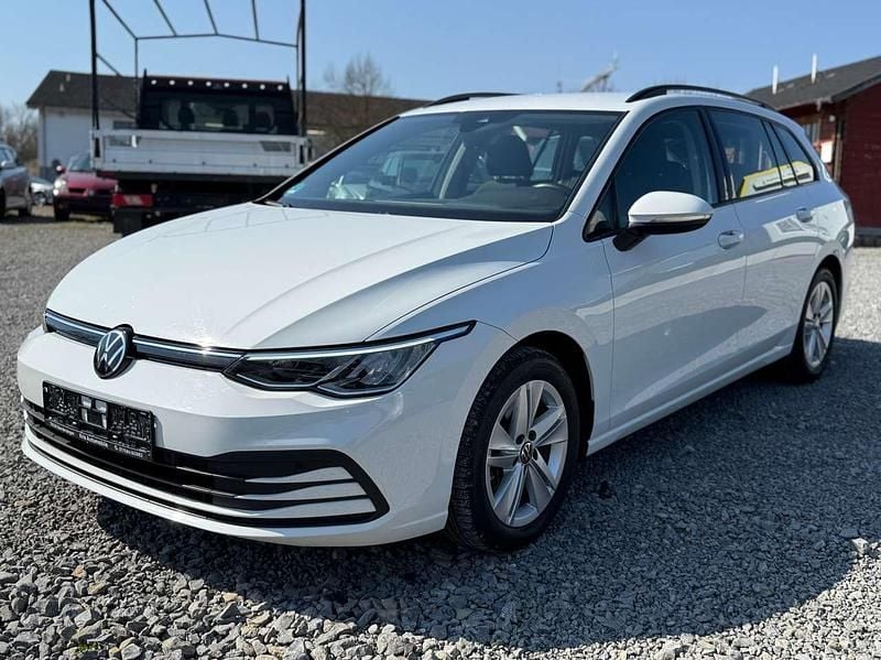 Gebraucht VW Golf VIII 150 PS (110 kW) 2022 Pure white Kombi