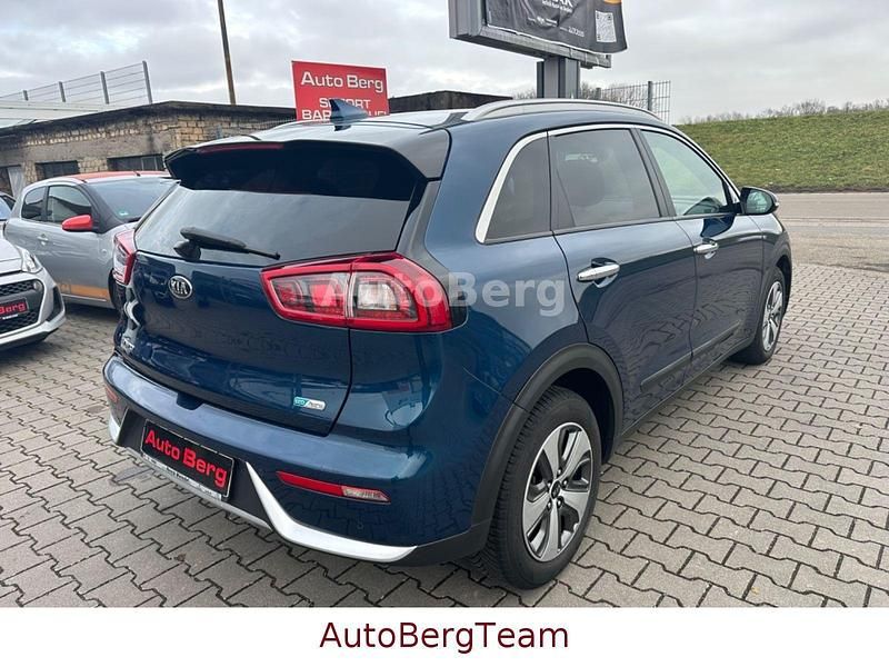 Gebraucht Kia Niro Vision 105 PS (77 kW) 2019 Blau SUV