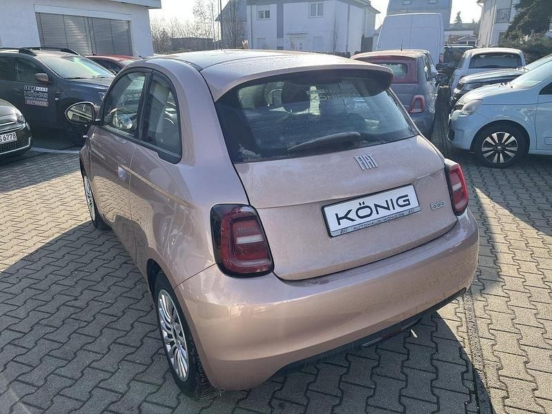 Gebraucht Fiat 500e 86 kW (118 PS) 2023 Gold Kleinwagen