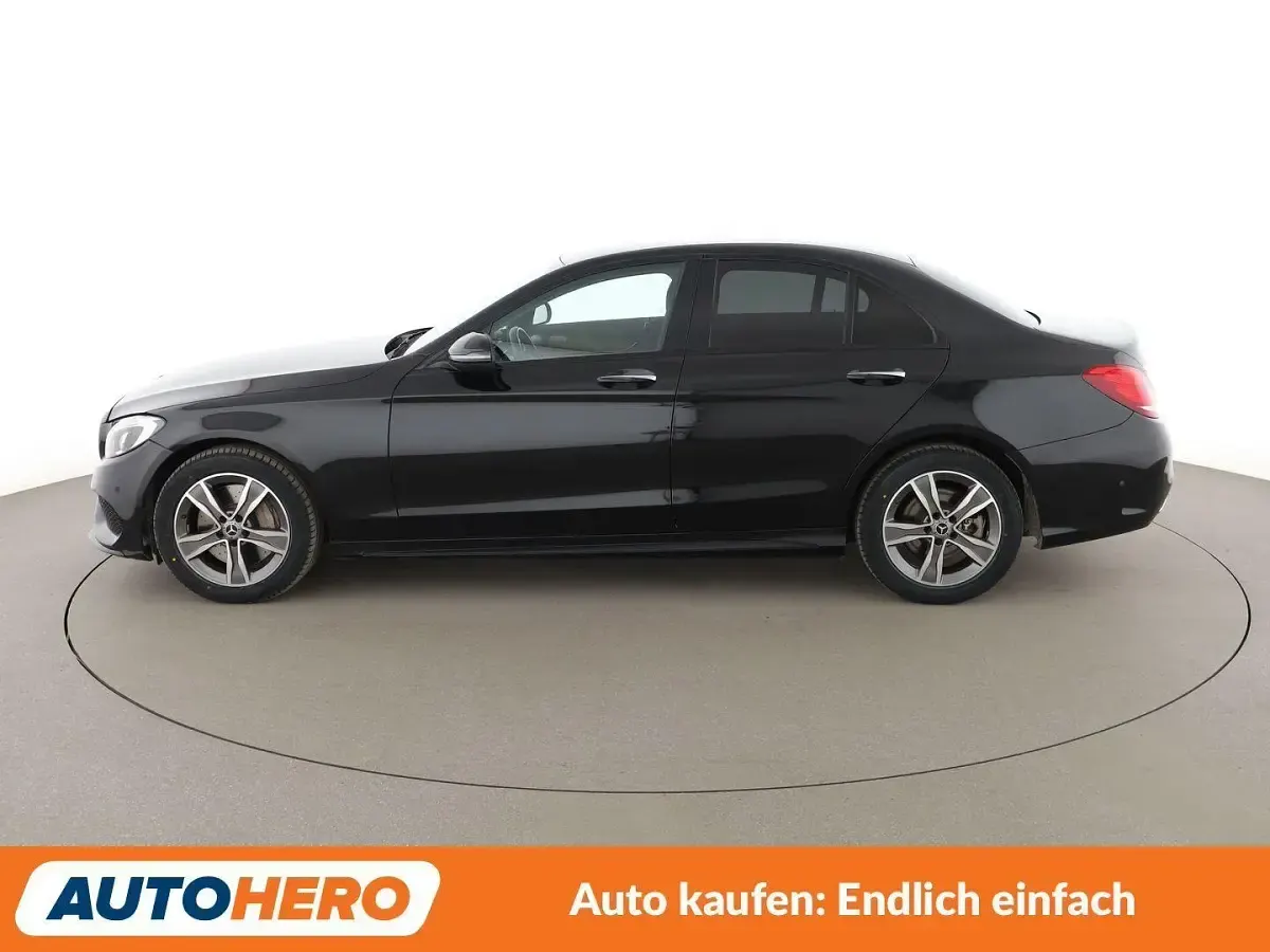 Gebraucht Mercedes C250 AMG line 211 PS (155 kW) 2018 Schwarz Limousine