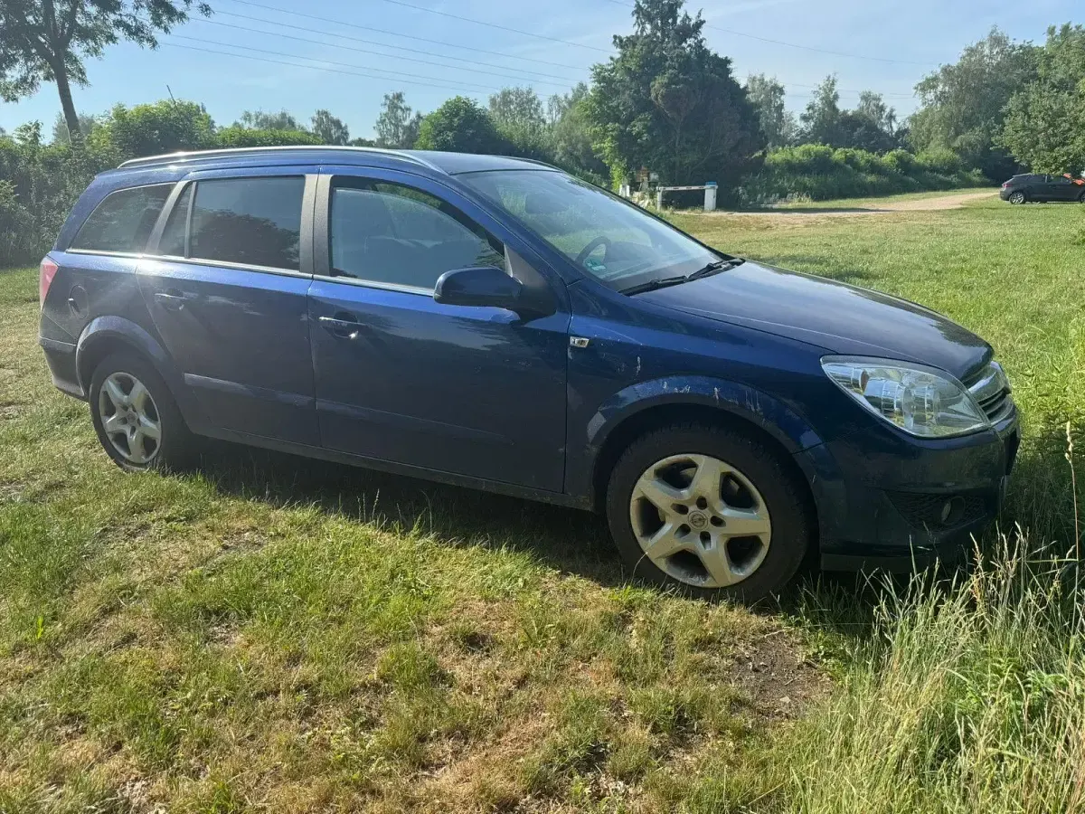 Gebraucht Opel Astra 120 PS (88 kW) 2007 Blau Kombi